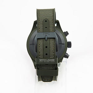 12989_watchlounge_lo.jpg