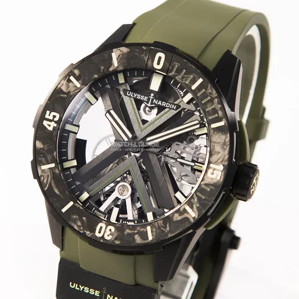 13013_watchlounge_lo_1.jpg