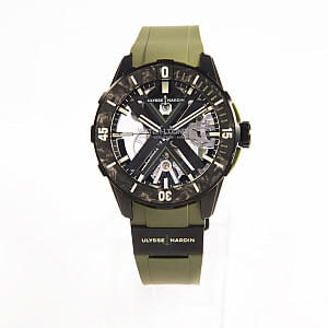 13015_watchlounge_lo.jpg