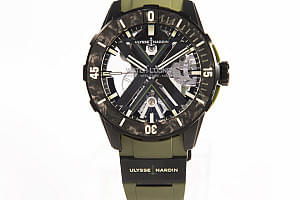 13015_watchlounge_lo.jpg