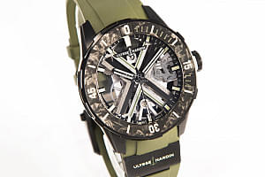 13016_watchlounge_lo.jpg