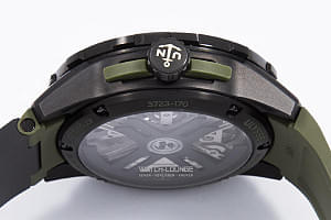13018_watchlounge_lo.jpg