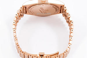 13032_watchlounge_lo.jpg