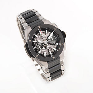 13050_watchlounge_lo.jpg