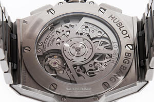 13054_watchlounge_lo.jpg