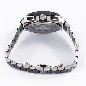 13055_watchlounge_lo.jpg