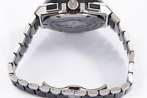 13055_watchlounge_lo.jpg