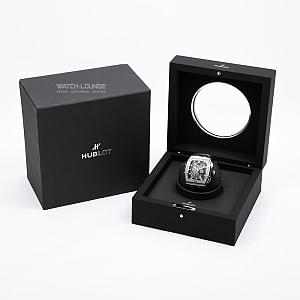 13068_watchlounge_lo.jpg