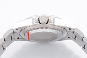 13090_watchlounge_lo.jpg
