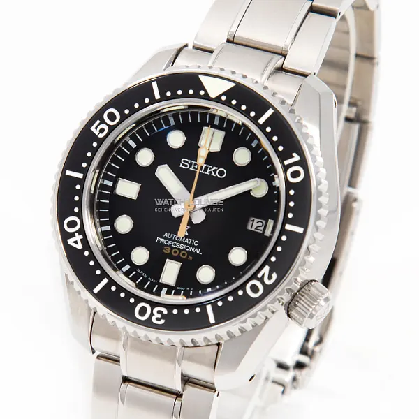 13096_watchlounge_lo_1.jpg