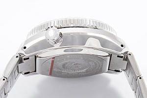 13101_watchlounge_lo.jpg