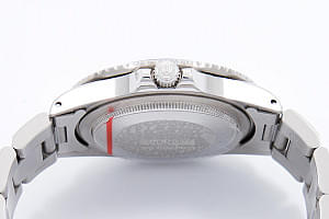 13124_watchlounge_lo.jpg