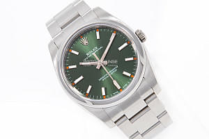 13137_watchlounge_lo.jpg