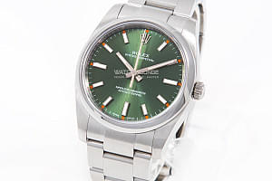 13140_watchlounge_lo.jpg