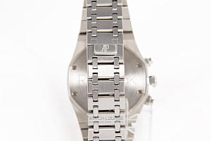 13165_watchlounge_lo.jpg