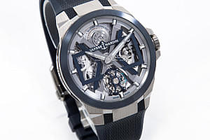 13170_watchlounge_lo.jpg