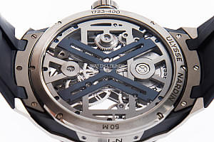 13174_watchlounge_lo.jpg