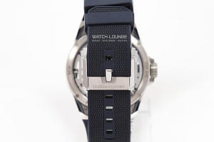 13176_watchlounge_lo.jpg