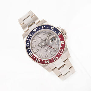 13190_watchlounge_lo.jpg