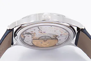 13232_watchlounge_lo.jpg