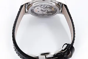 13246_watchlounge_lo.jpg