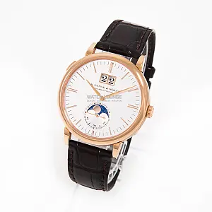 13253_watchlounge_lo.jpg