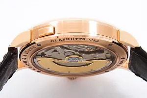 13255_watchlounge_lo.jpg