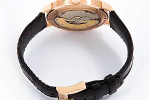 13257_watchlounge_lo.jpg