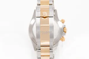 13273_watchlounge_lo.jpg