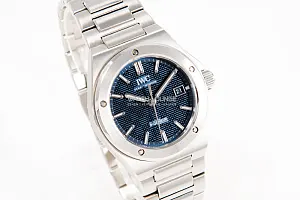 13302_watchlounge_lo.jpg