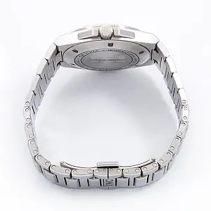13306_watchlounge_lo.jpg