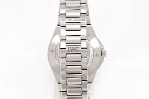 13307_watchlounge_lo.jpg