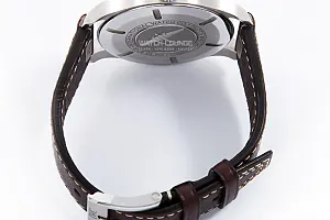 13317_watchlounge_lo.jpg