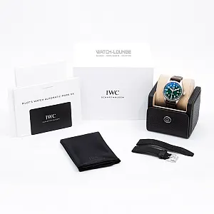 13319_watchlounge_lo.jpg