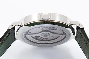 13326_watchlounge_lo.jpg