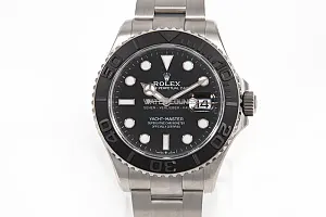 13334_watchlounge_lo.jpg