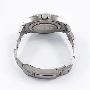 13339_watchlounge_lo.jpg