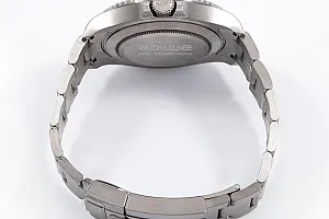 13339_watchlounge_lo.jpg