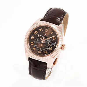 13357_watchlounge_lo.jpg