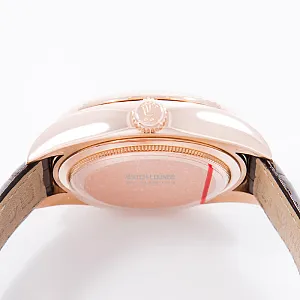 13358_watchlounge_lo.jpg