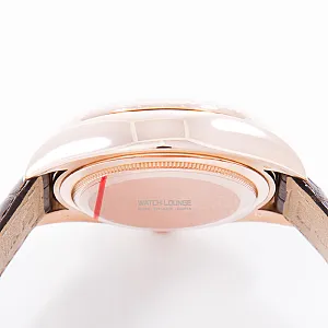 13359_watchlounge_lo.jpg