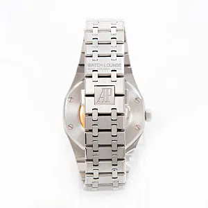 13379_watchlounge_lo.jpg
