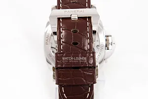 13394_watchlounge_lo.jpg