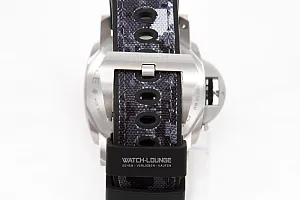 13405_watchlounge_lo.jpg