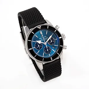 13481_watchlounge.jpg
