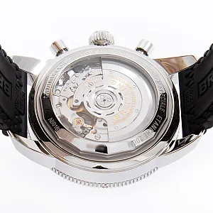 13485_watchlounge.jpg