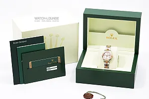 13502_watchlounge_lo.jpg