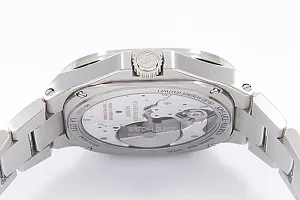 13509_watchlounge_lo.jpg