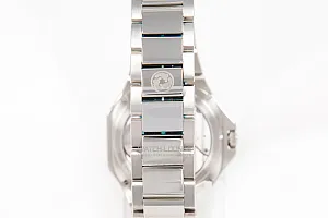 13513_watchlounge_lo.jpg