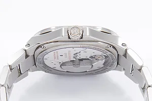 13531_watchlounge_lo.jpg